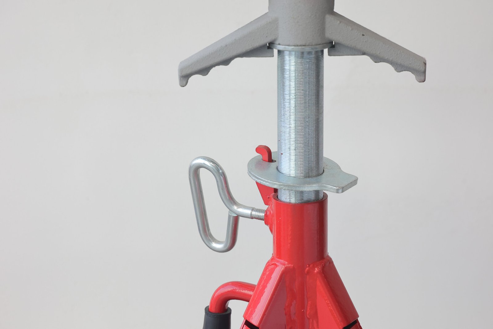 Alpha 1109 Series Tri-Pod Roller Head Pipe Stand 1/2" - 12" - Image 13